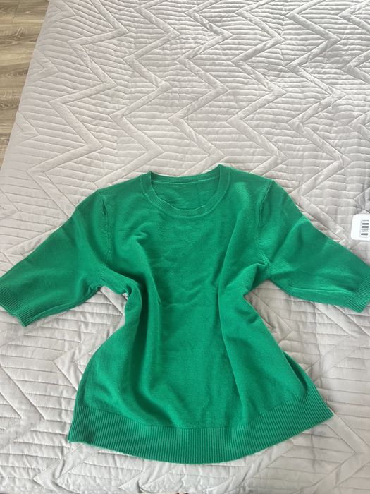 Стильный базовый джемпер