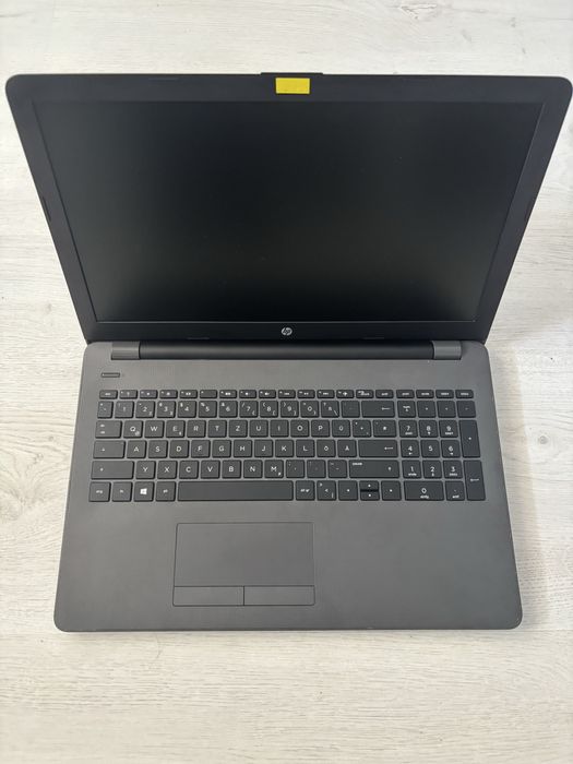 Laptop HP 255 G6