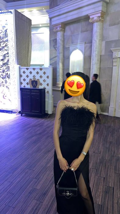 Продам вечернее платье от бренда lichi