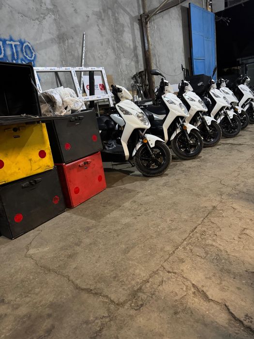 Inchiriez scutere 50cc Craiova- ideale pentru livrari