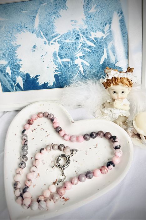 Колиета и гривни от естествени камъни и стомана