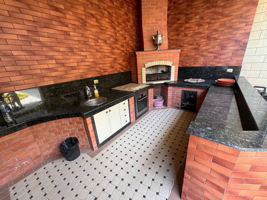 Дом Урунбай чайхана 4,5 сотки