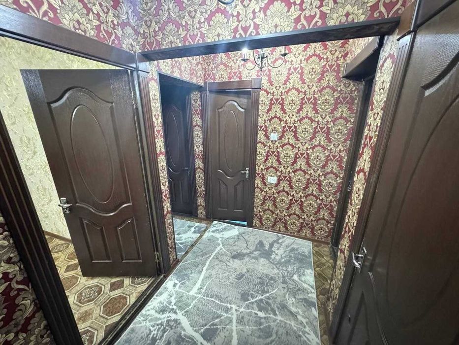 Продам 2 ком на Миробаде /  Загс        036*