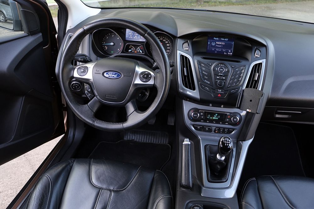 Vand Ford Focus RAR EFECTUAT Euro 5 Navi Clima Piele