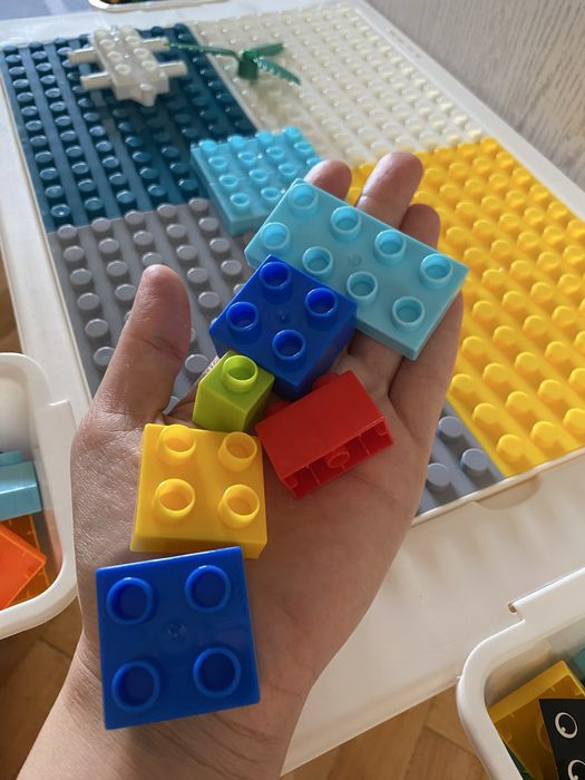 Комплект масичка, конструктор и столче - животни