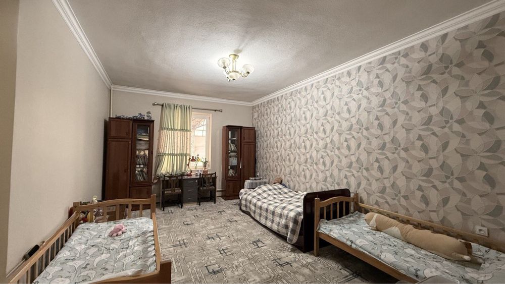 Сиз излаетган ховли уй!