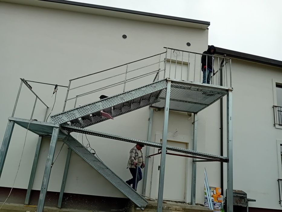 Scara de exterior  5m lungime