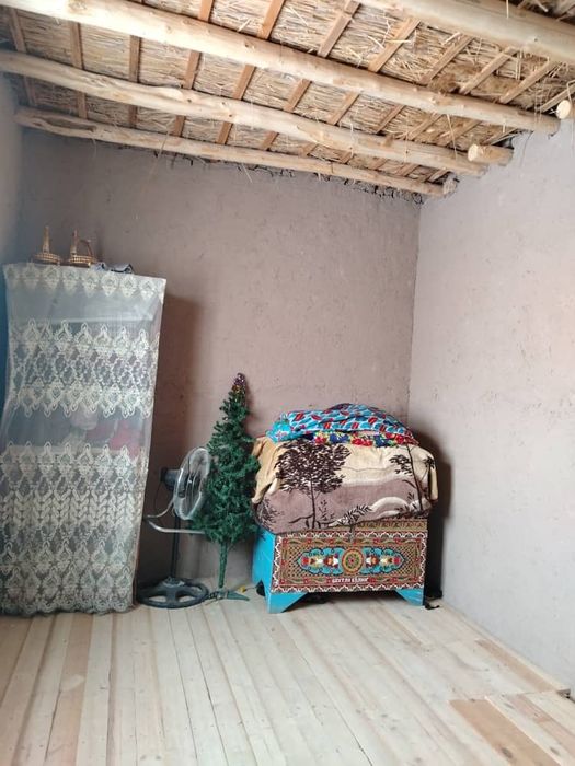 Zudlik bilan sotiladi