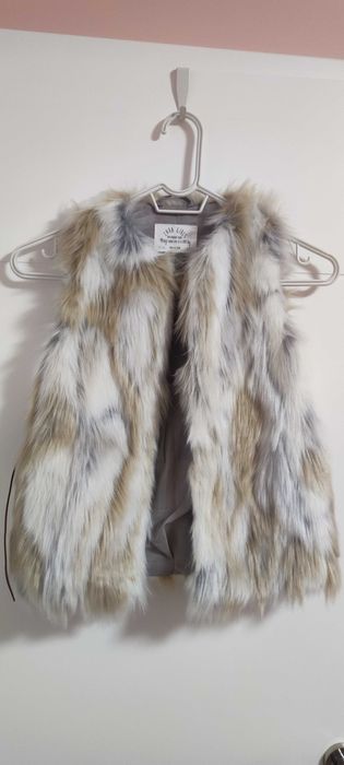 Елек за момиче - 5-6 г.