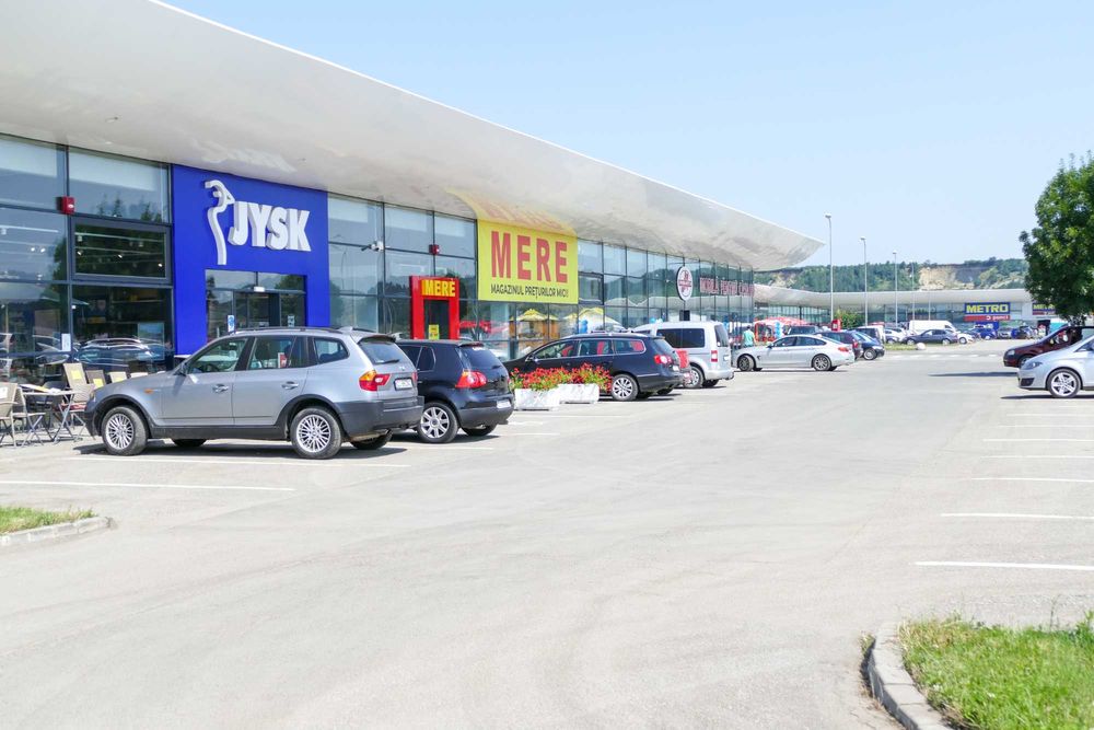 spatiu comercial de 297 m2 de inchiriat in Nova Shopping Park Turda
