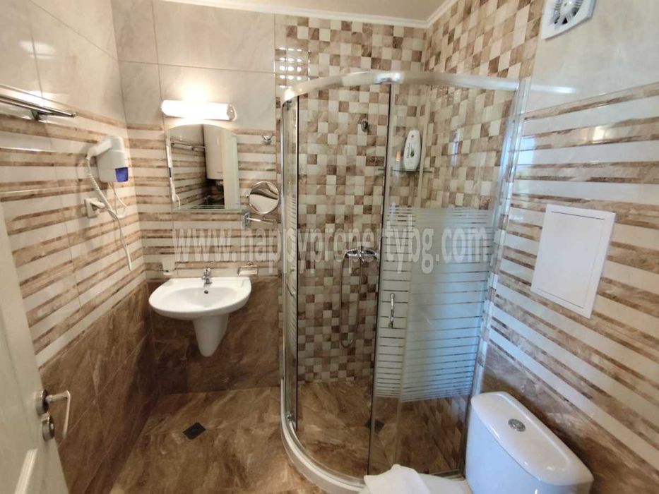 Продава се Тристаен апартамент в к.к. Слънчев бряг - 70 кв.м за 1172 €/кв.м - Снимка #9