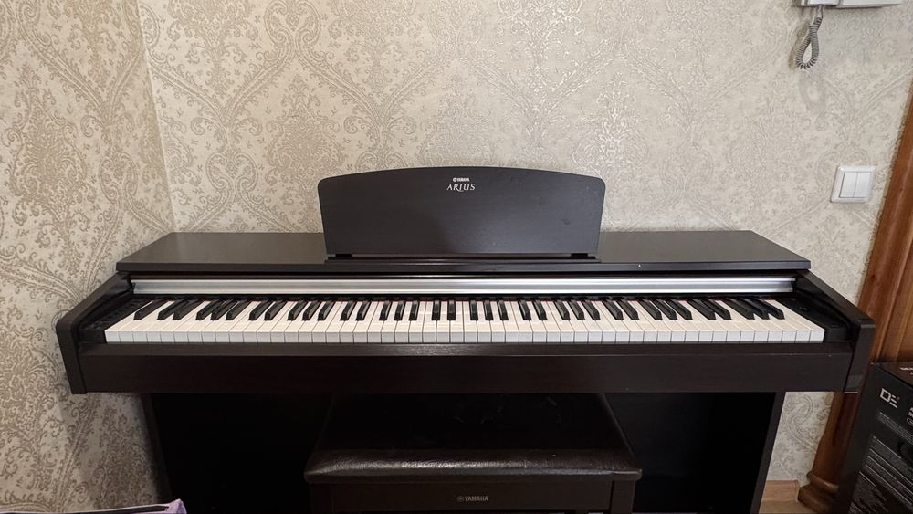 Продам фортепиано yamaha arius