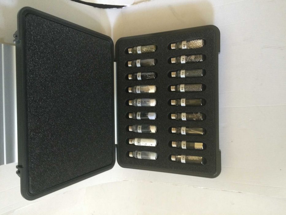 Set metale pt. laborator/scoala