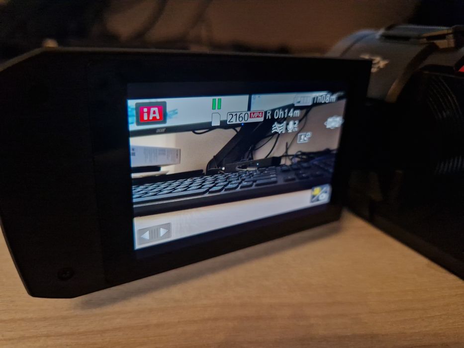 Panasonic HC-VX3 4k camera video