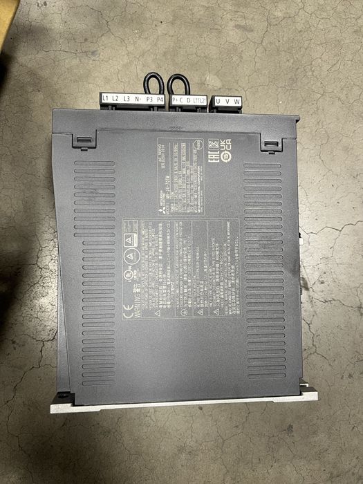 сервопривод Mitsubishi Electric MR-J4-70TM