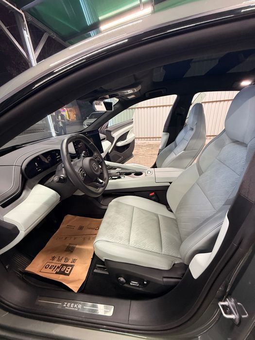 Zeekr 001 2025 — 7