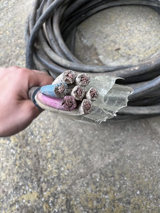 Продавам кабел проводник 7х4 кв.