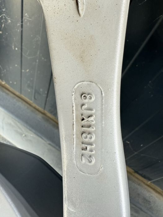 WV Audi 5x112/66.6 Оригинални 235/60/18 Зимни Дот 22