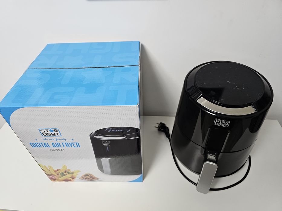 Airfryer Star - Light, 2,6L, garanție feb 2028