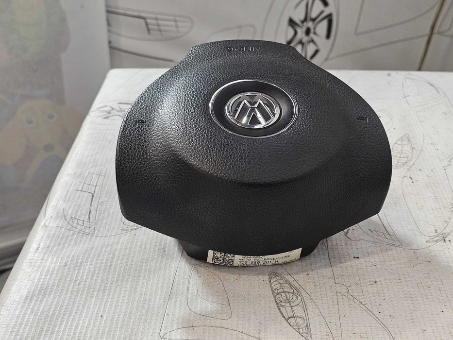 Airbag volan Volkswagen Eos / Passat CC / Golf 6 / Scirocco 2008-2015 2009 2.0 TDI 103kW Cod OEM: 3C8880201H (5F3)