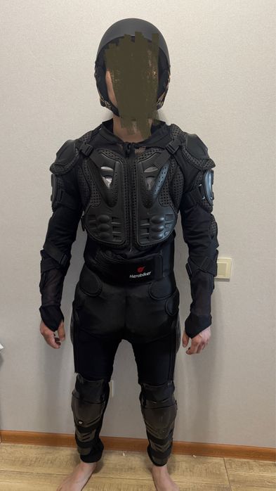 Продам экипировку для мотоцикла