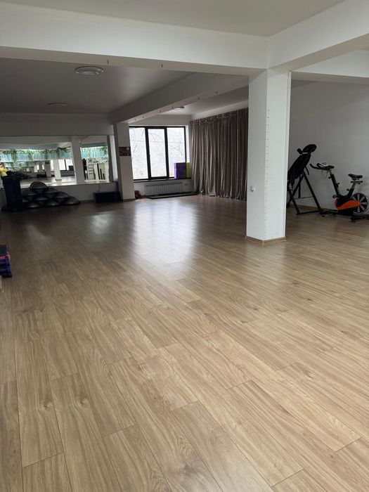 продается женская студия