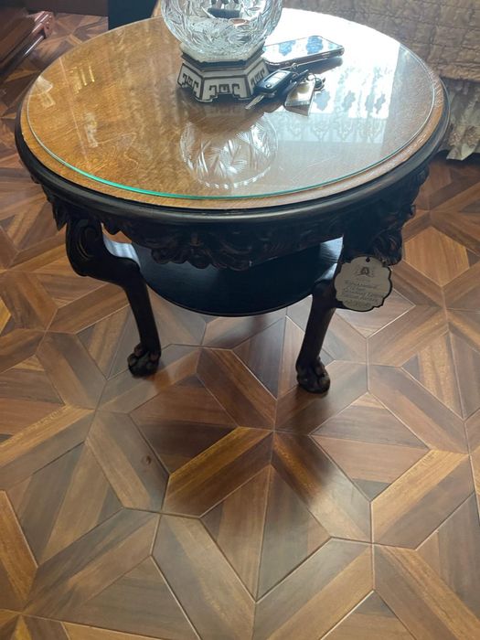 Антикварный стол