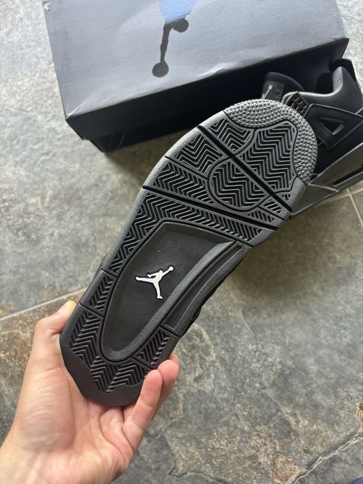 Jordan 4 Black Cat marimea 41