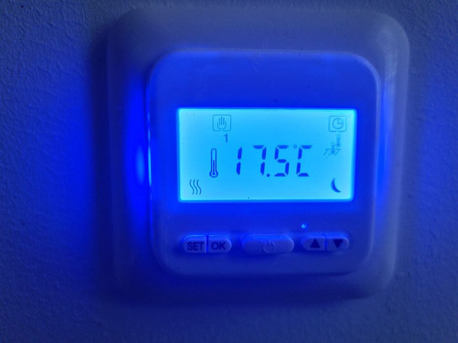 Termostat Digital Cu Fir Equation Pentru Încălzire Electrică