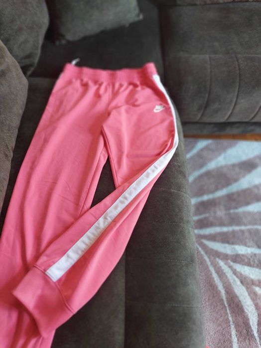 Дамски дънки на ZARA