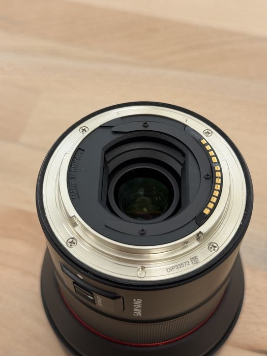 Samyang 14mm 2.8 AF за Canon RF