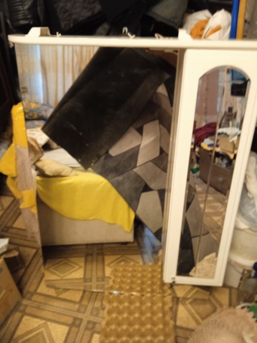 Зеркало для ванной комнаты высокое