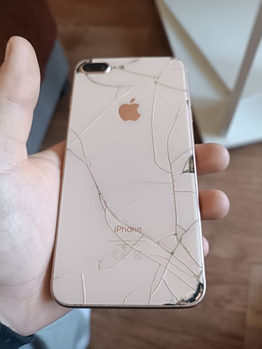 Айфон 8+ 64 Гб 16.7.15