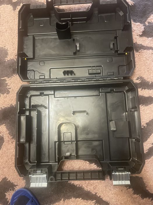 Продам  кейс (ящик) для инструмента DeWalt