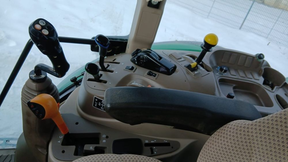 Tractor John Deere 6100 RC cu incarcator  anul 2016