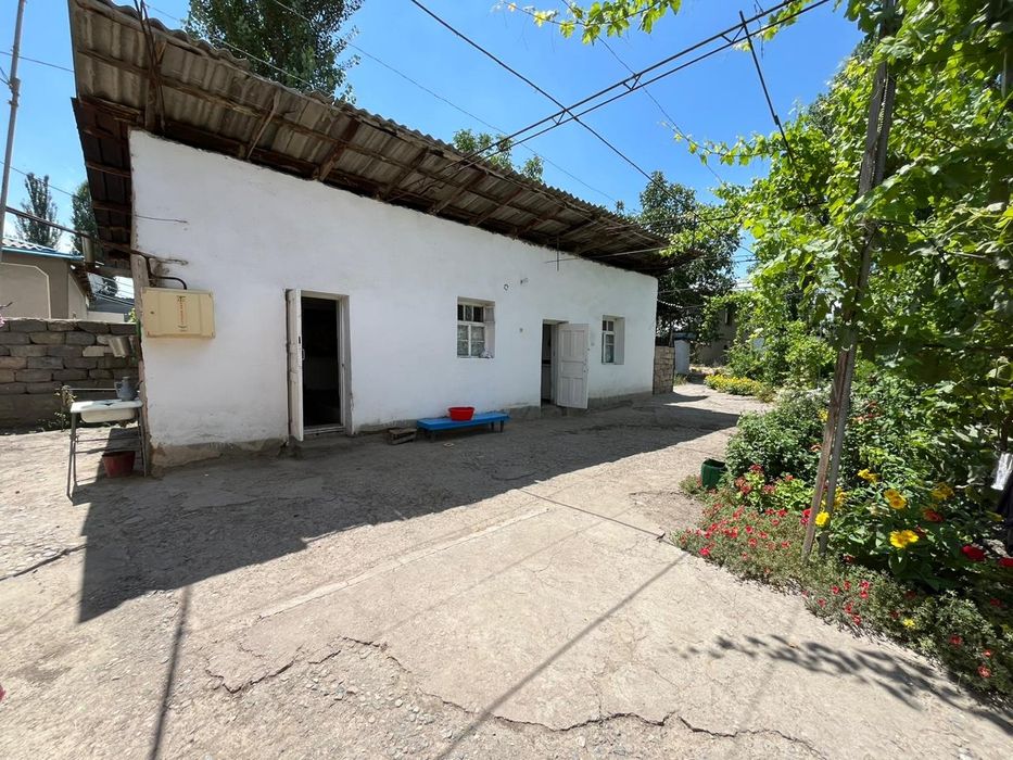 Bostonliq tumani Abayda 13 sotikli hovli sotiladi