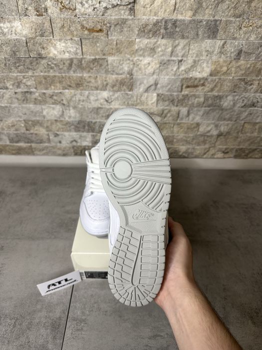 Nike Sb Dunk Low Supreme 94 White Metalic
