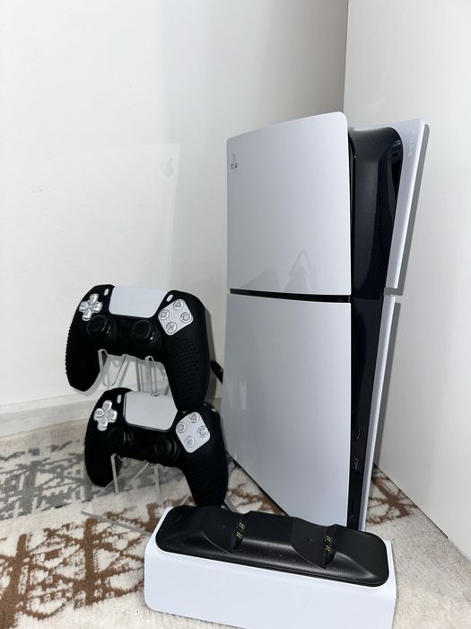 Продам Sony Playstation 5