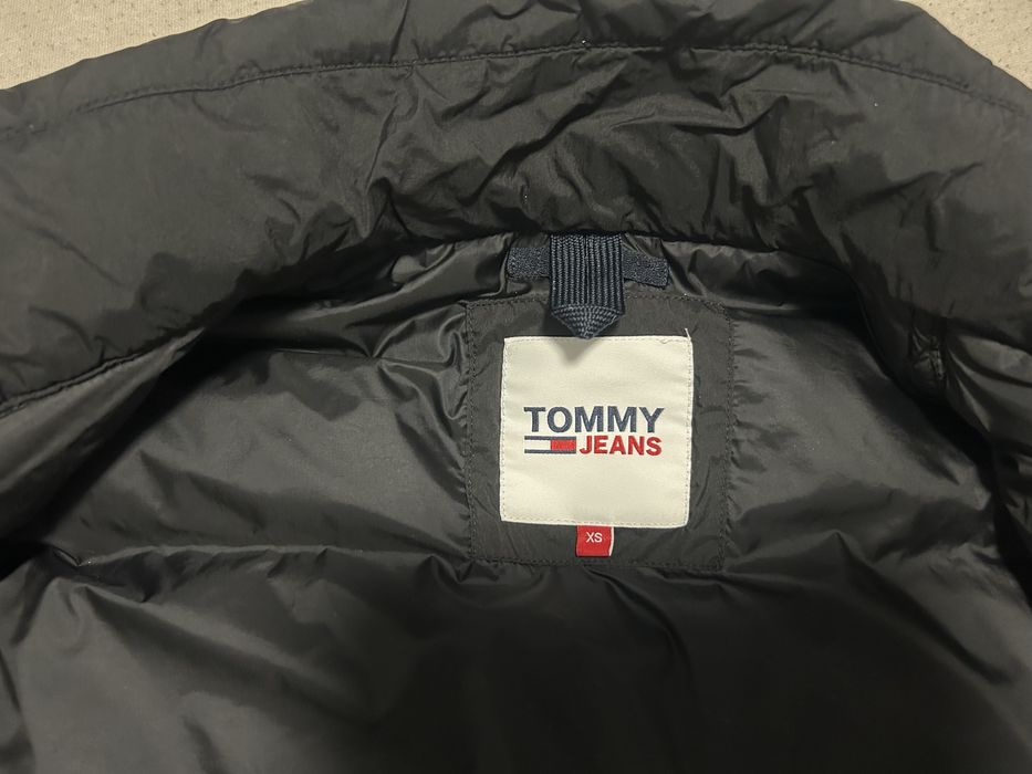 Дамско зимно яке Tommy Jeans