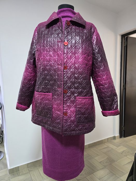 Geaca de toamna burgundy cu buzunare, inchidre cu nasturi