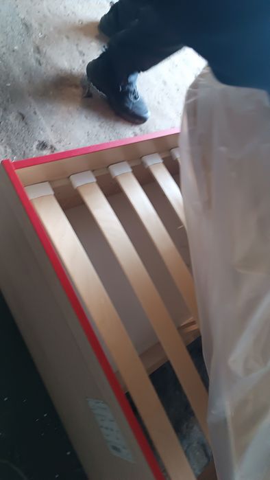 Продам кровать детскую.