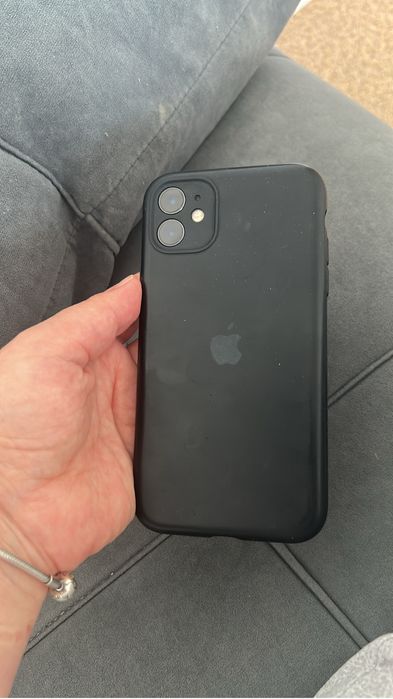 Продам айфон 11 состояние отличное