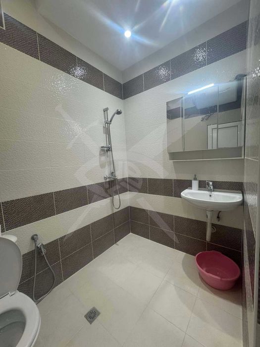 Дава се под наем Едностаен апартамент в Варна, Левски - 26 кв.м за 300 € - Снимка #4