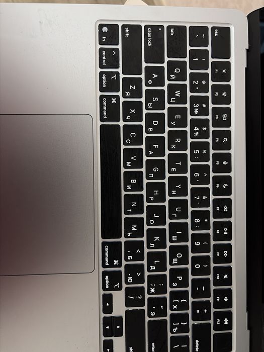 MacBook Air 13 2025