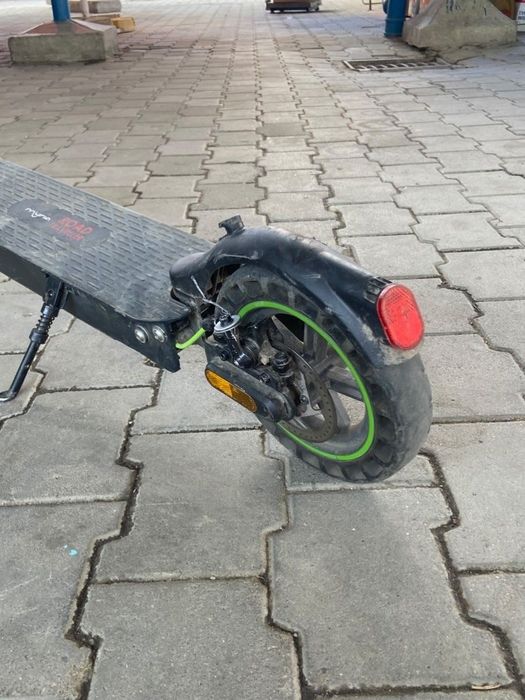 Vând trotineta...