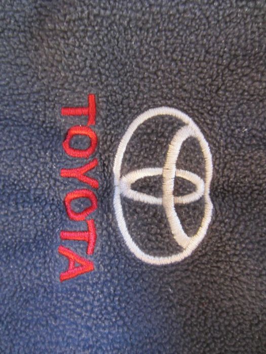 Bluza polar ITurri Toyota, masura S, gri-rosu, poliester, stare  buna