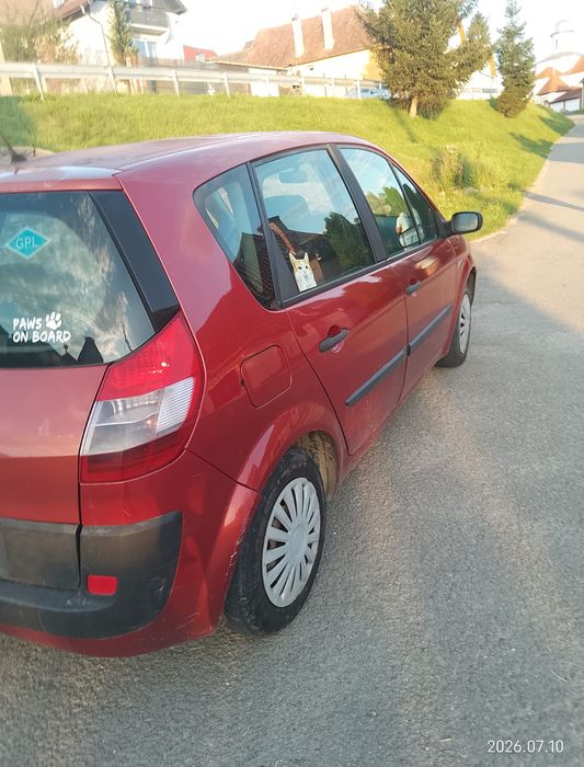 Vând Renault scenic 1.6 benzină + GPL
