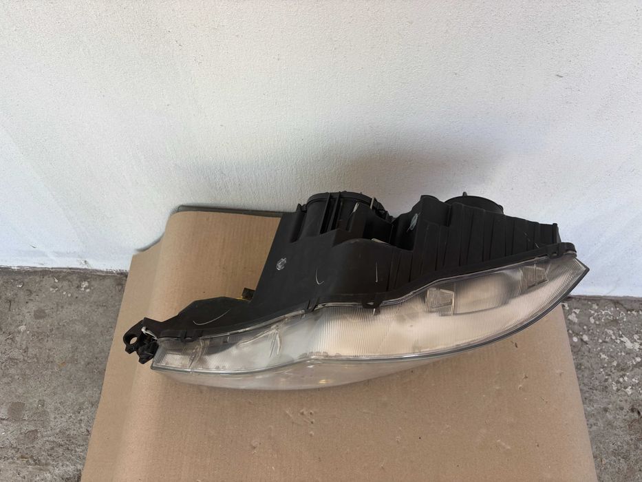 Far stanga bixenon Mercedes Actros MP4 dupa 2011 cod A9608200639