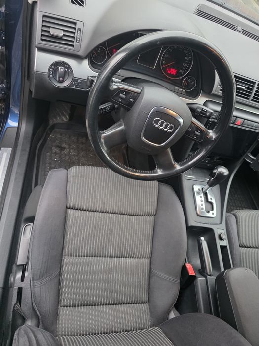 Vând audi a4 b7 2.0 diesel,automat,an  2006