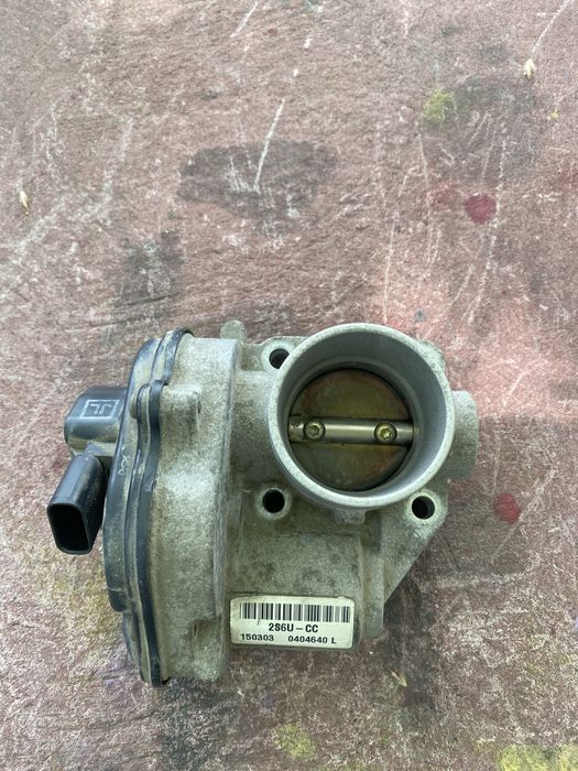 Дроселова клапа за форд фиеста мазда 2 1.25 бензин